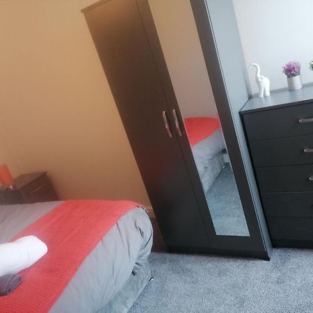 Rossy Home Of Relaxations Stoke-on-Trent 外观 照片