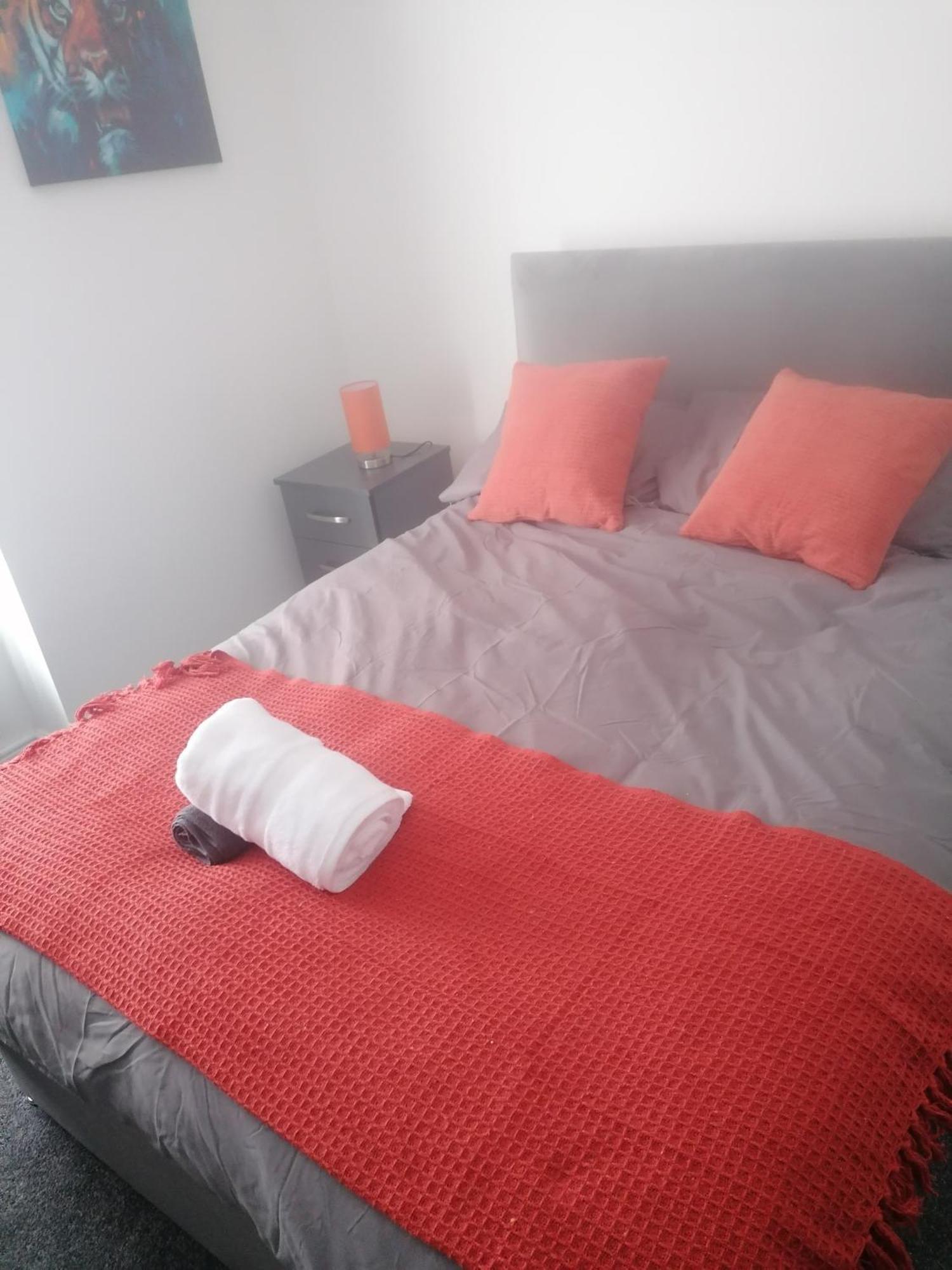 Rossy Home Of Relaxations Stoke-on-Trent 外观 照片
